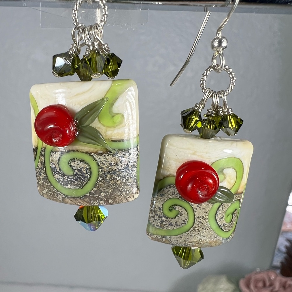 ROSE ARTISAN LAMPWORK SWAROVSKI STERLING SILVER EARRING